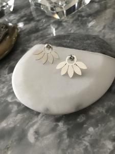 MAT ÇİÇEK KÜPE - Görsel 2