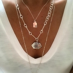 ALTIGEN GÖZ MADALYONLU UZUN HALKA ZİNCİR KOLYE