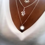 YILAN MADALYONLU KOLYE