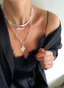 ELİPS MADALYONLU İSİM KOLYE - Görsel 2