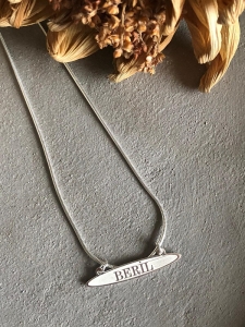 ELİPS MADALYONLU İSİM KOLYE