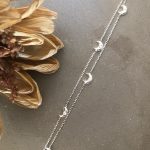 KRİSTAL TAŞ İŞLEMELİ AY BİLEKLİK